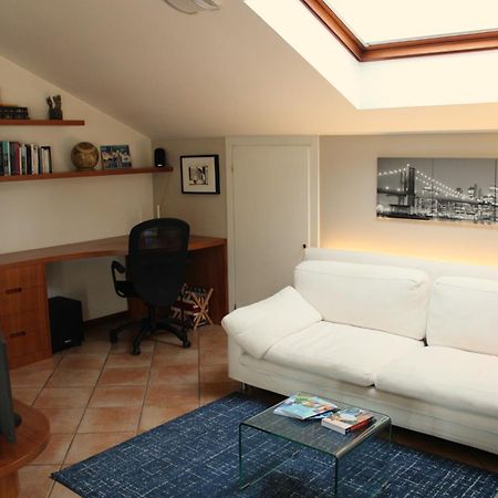 Bright Penthouse Close To Center With Terrace And Lake View Lecco Esterno foto