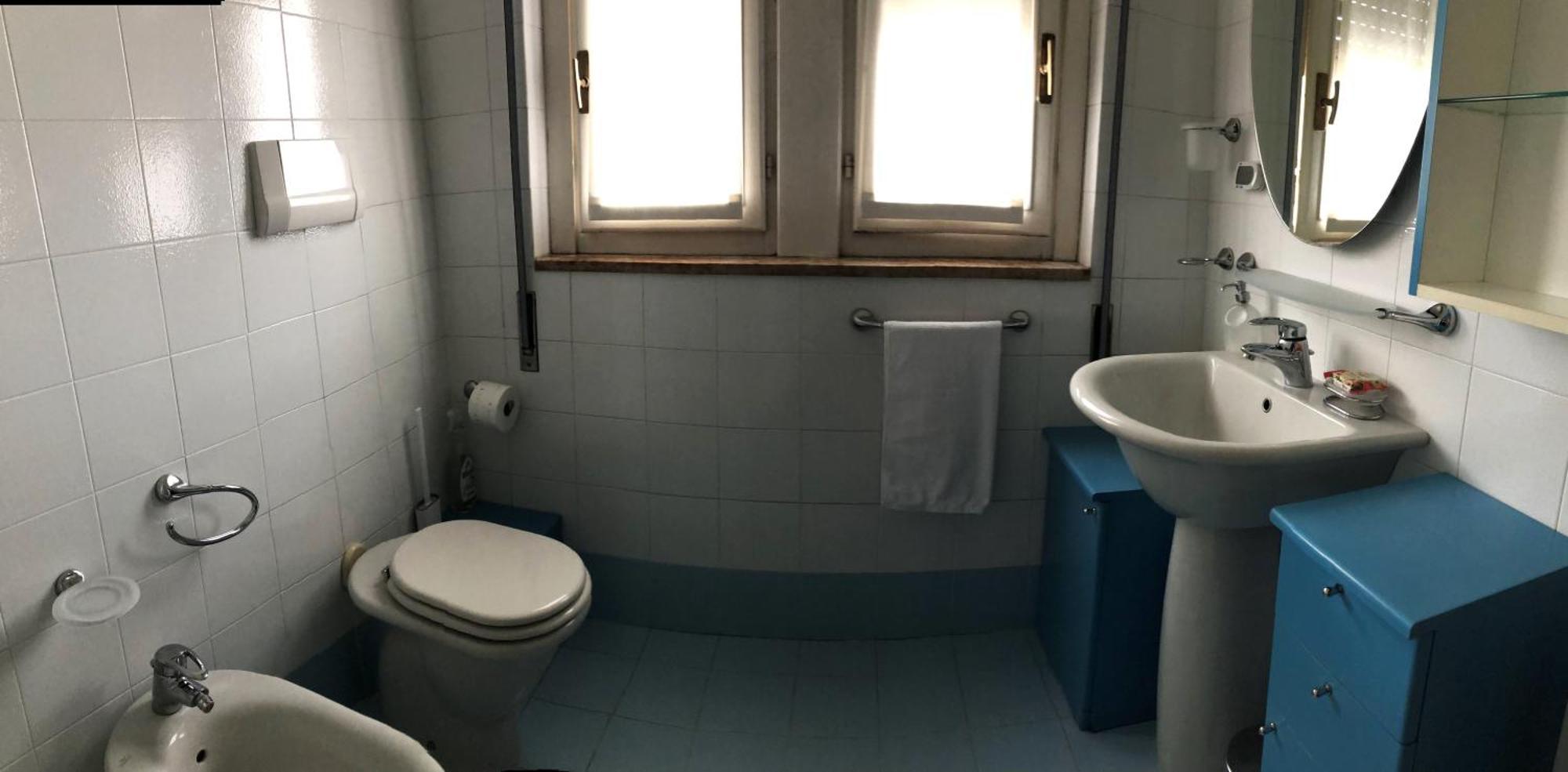 Bright Penthouse Close To Center With Terrace And Lake View Lecco Esterno foto